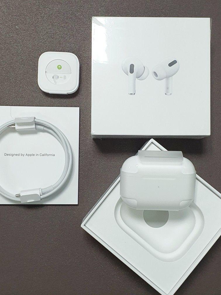 AirPods Pro 2084 – Dual Mode Wireless Earbuds with Smart Touch & Clear Voice (500mAh, IPX Protection)